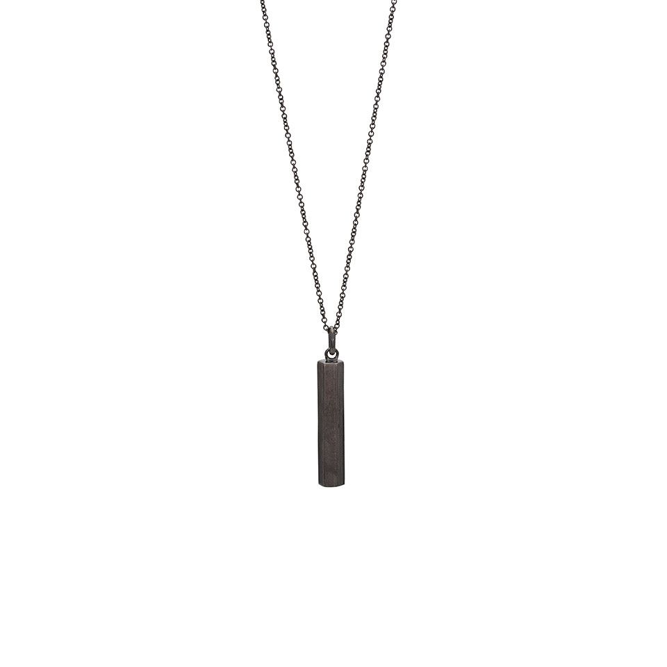 Halsband i &auml;kta silver med hexagon