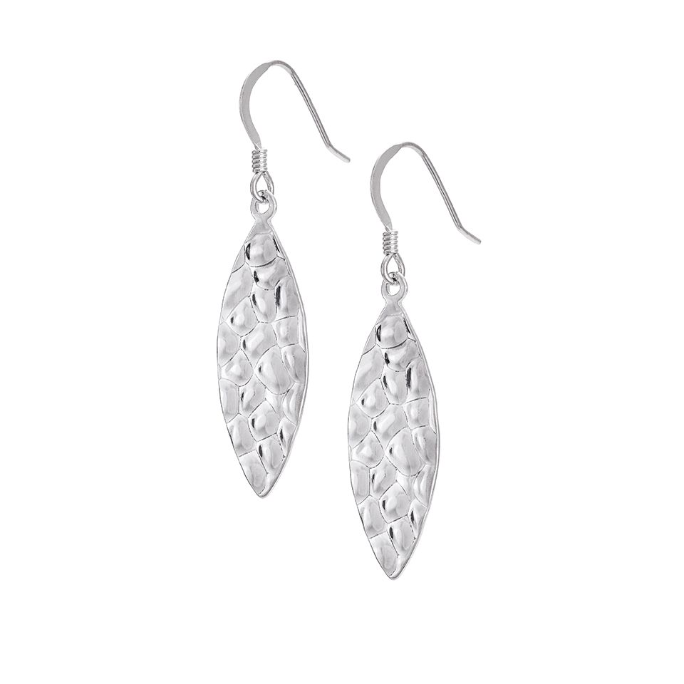 Örhängen i äkta silver mönstrade