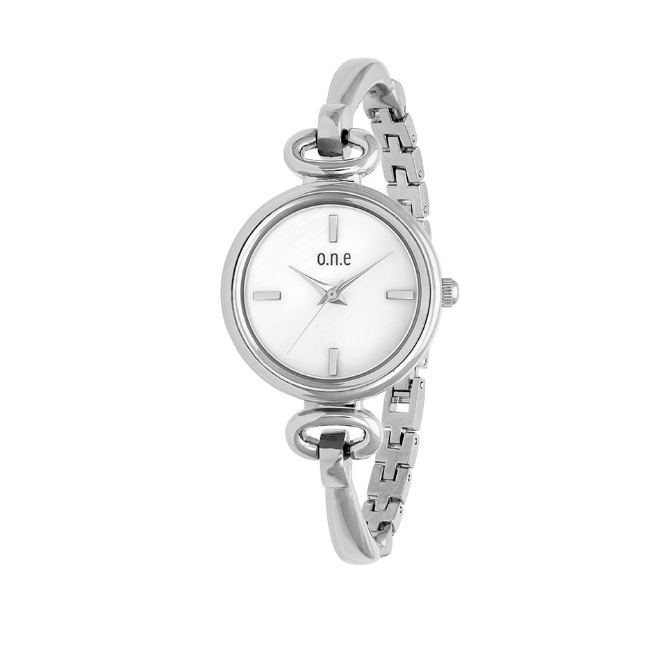 o.n.e - Klockarmband i silverfärg - Guldfynd