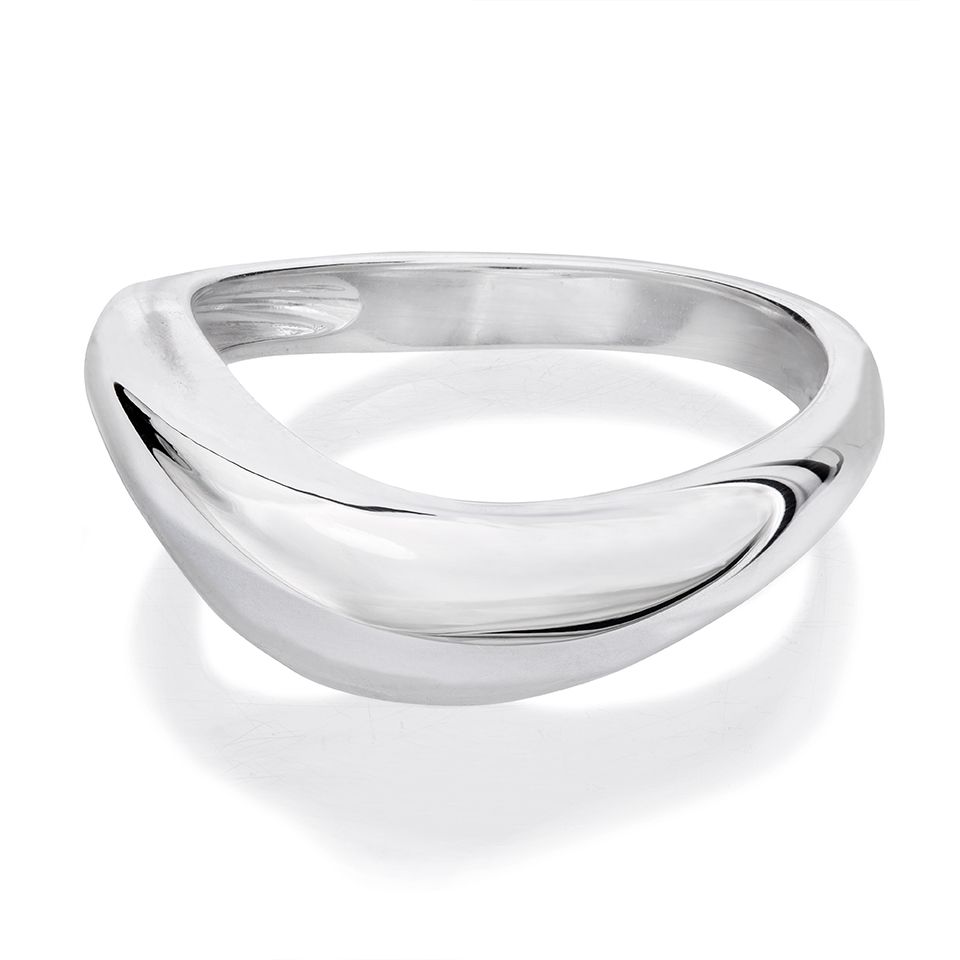 Ring i äkta silver med svängd form, 16.0